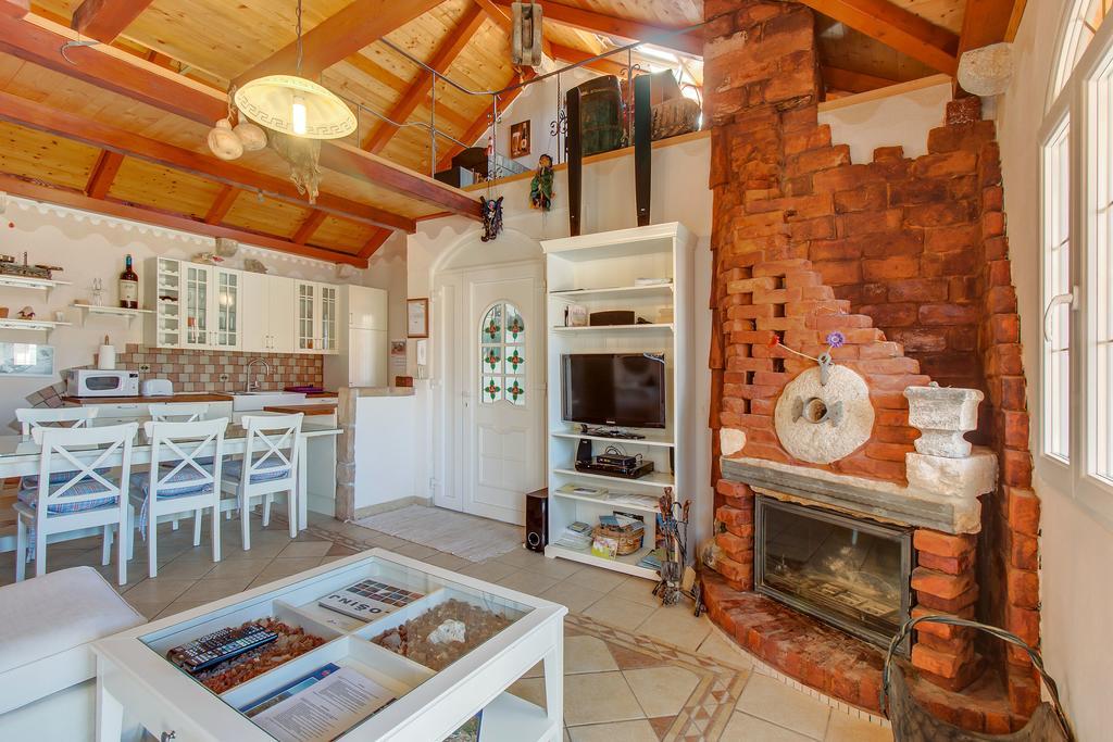 Apartments Popi Mali Lošinj Kültér fotó